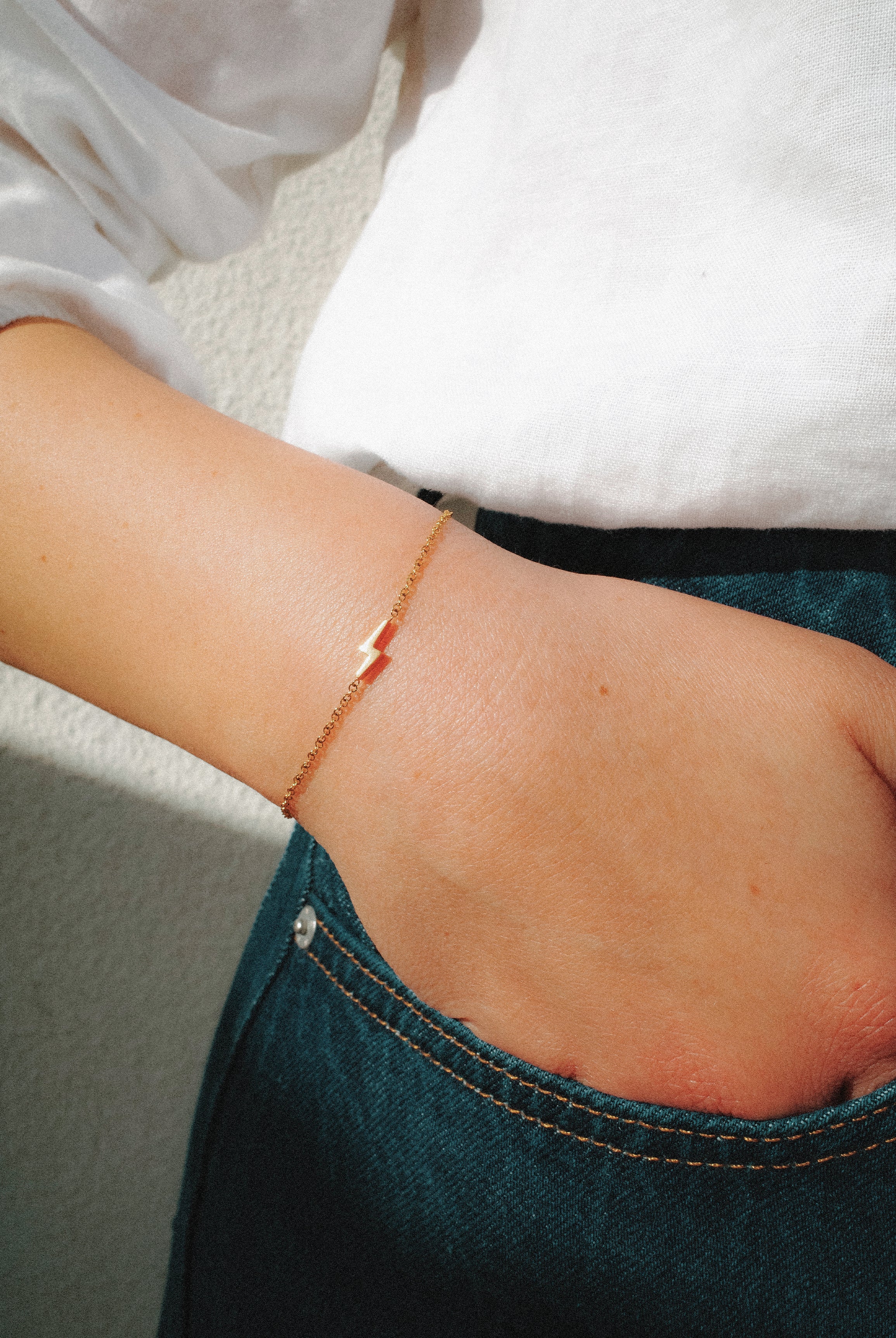 Gold Lucent Arc Bracelet
